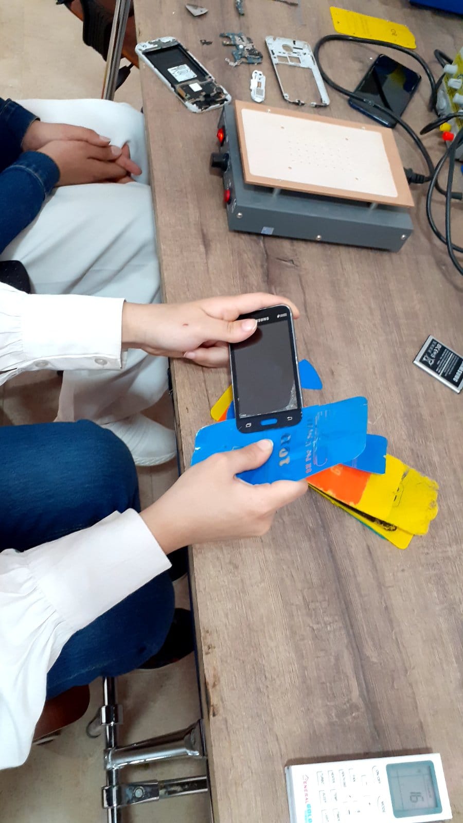 Hana Tech technical training - phone repair and tech skills